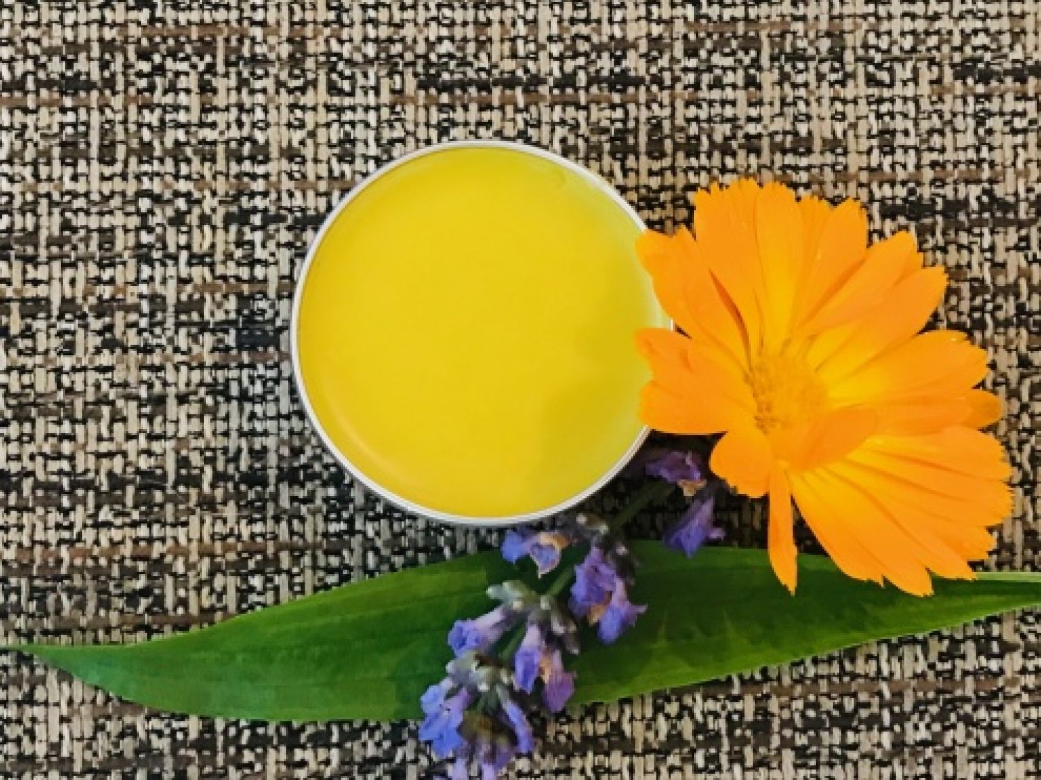 Sluneční hojivá mast